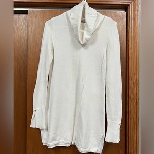 NWOT White House Black Market Ivory Tunic Sweater